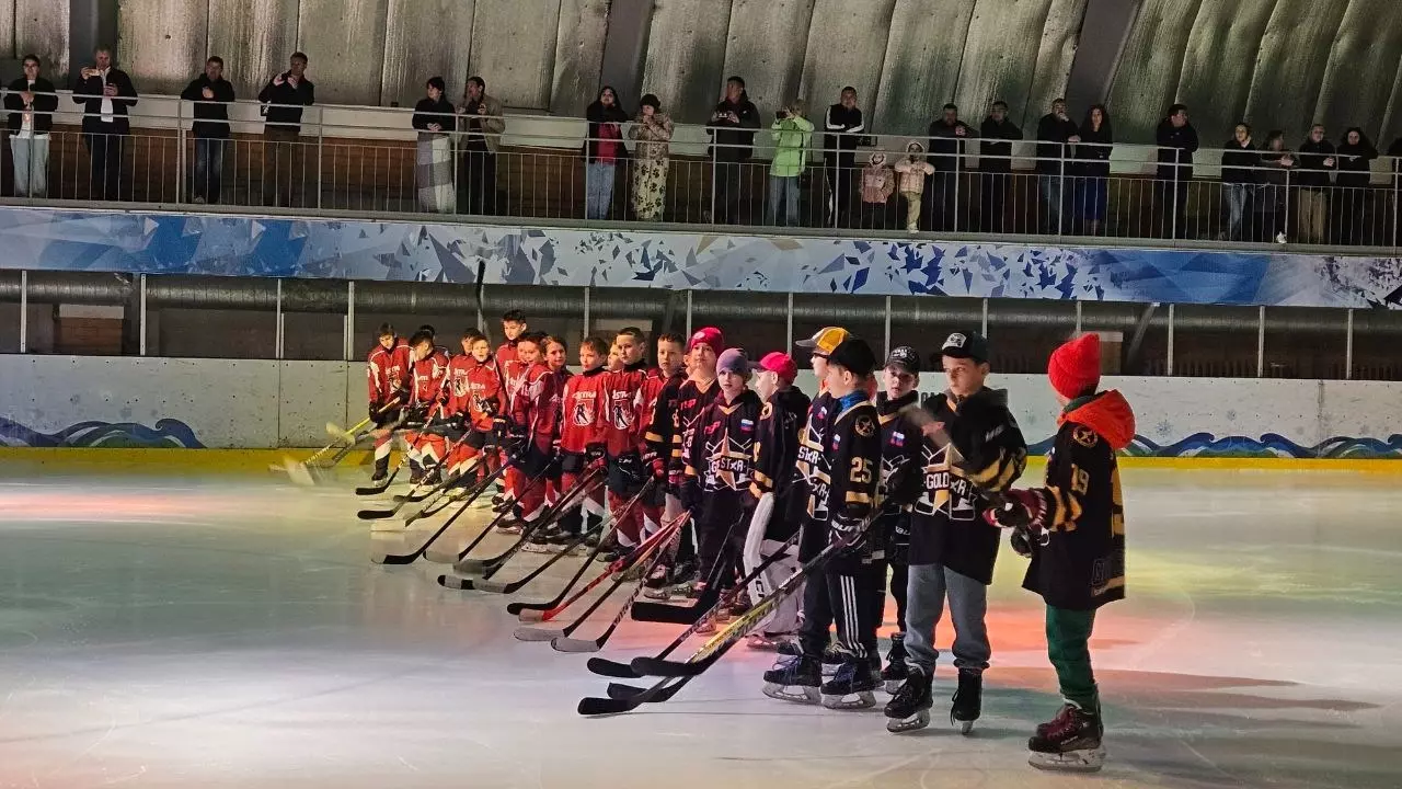 Юные хоккеисты Оренбуржья и соседних областей сразились в турнире «Крылья»