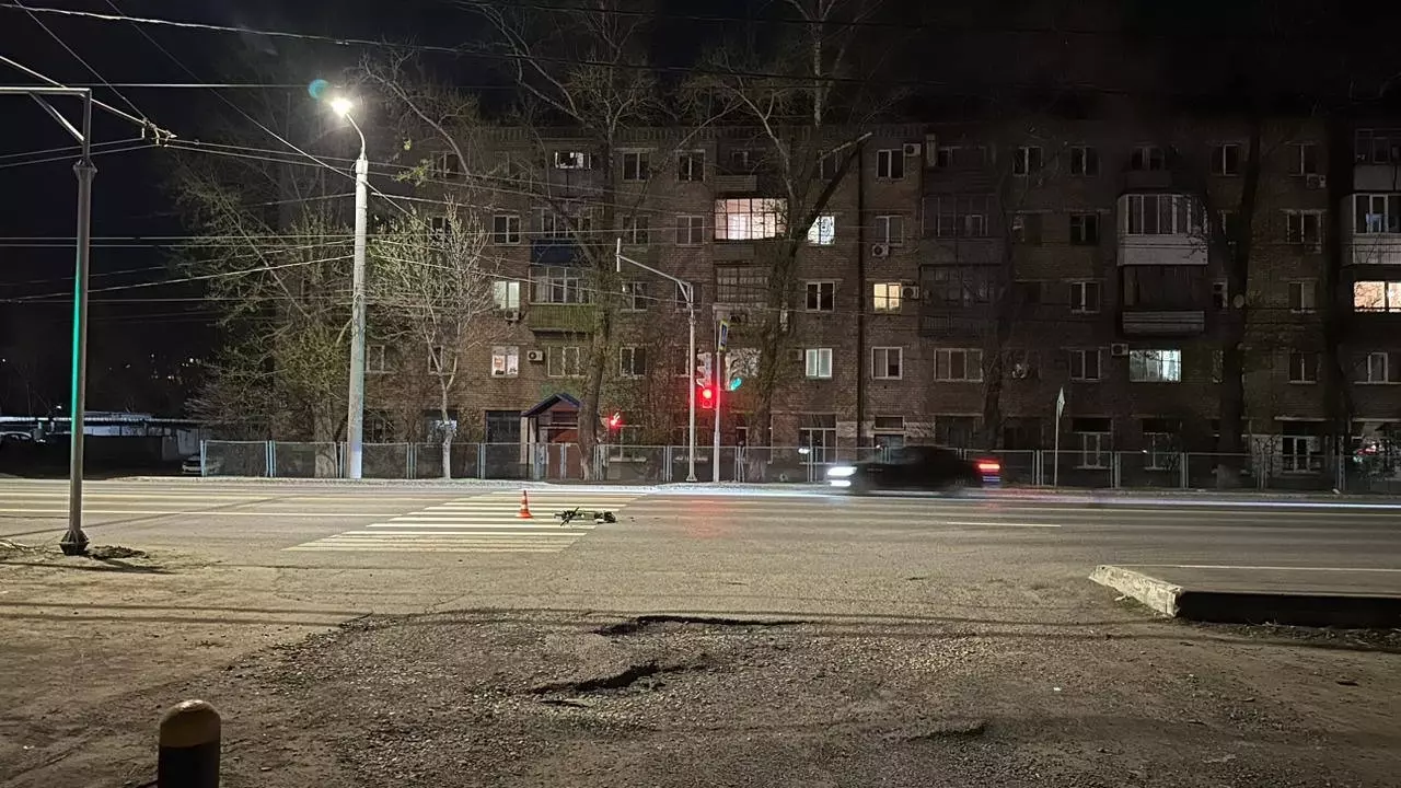 В Оренбурге в ДТП пострадала девочка-подросток, ехавшая на электросамокате