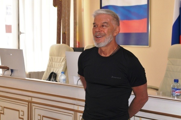 Олег Газманов посетил колонию 