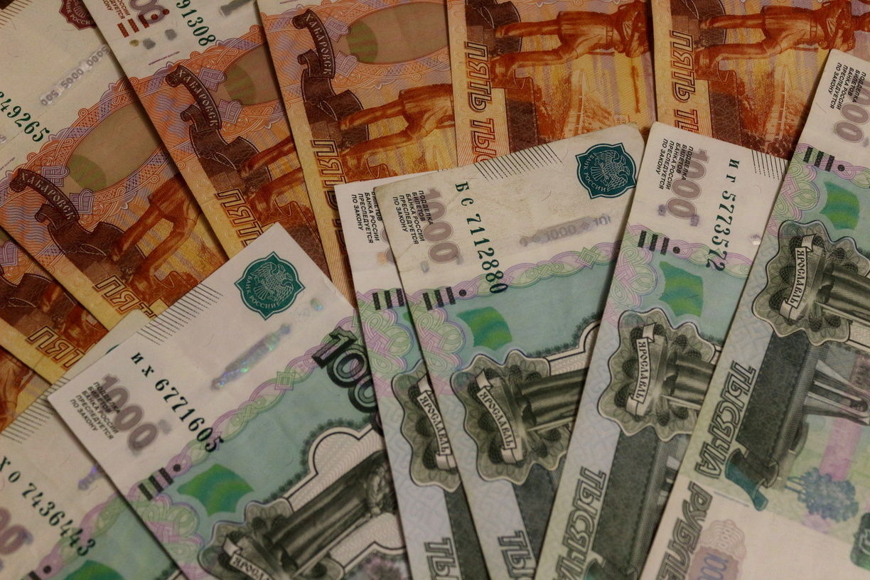Орчанку «развели» на 70 тысяч рублей, предложив «классные» туфли и 18 тыс. долларов