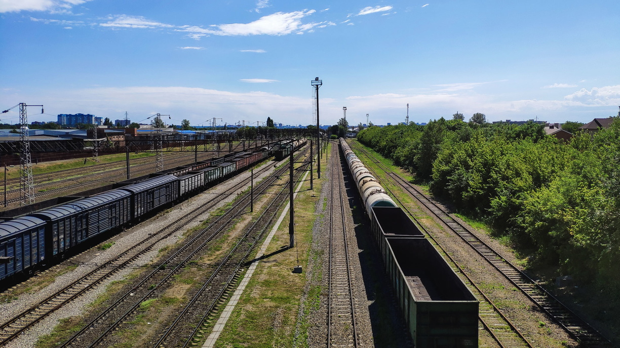 Грузовой поезд насмерть сбил жительницу Медногорска в наушниках