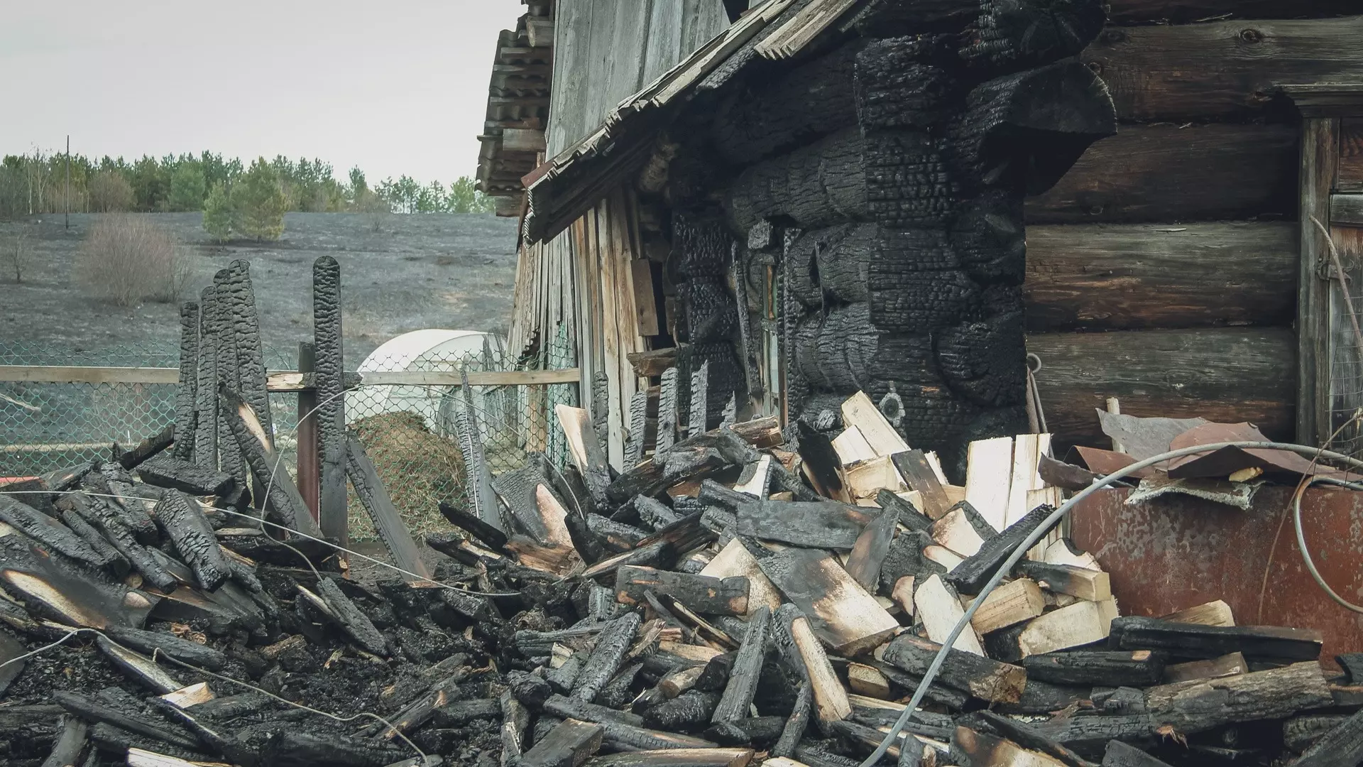 На пожаре в Оренбуржье спасены четверо человек