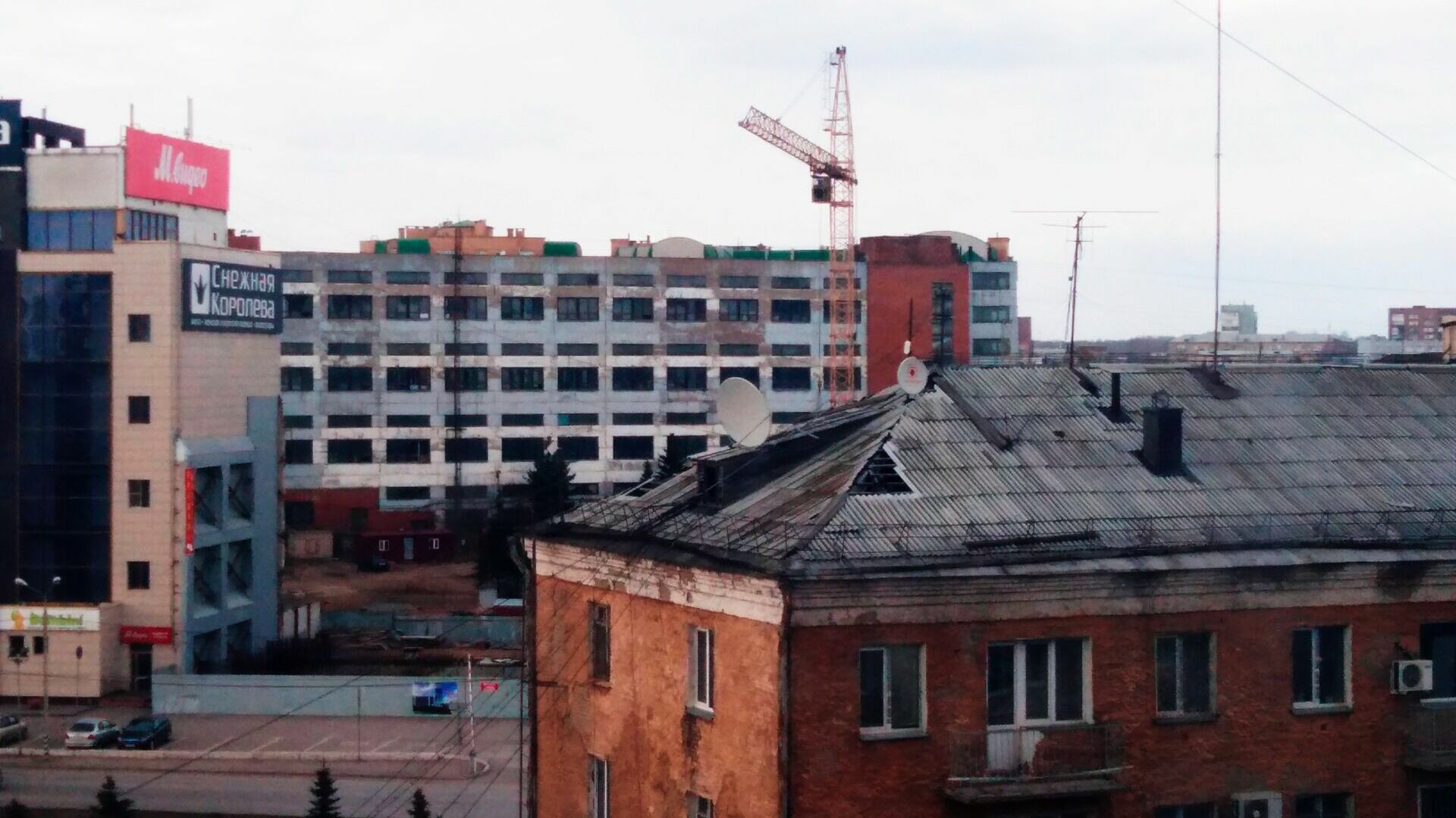 Фонд ЖКХ в Оренбуржье почти 4 года не может починить крышу дома после капремонта