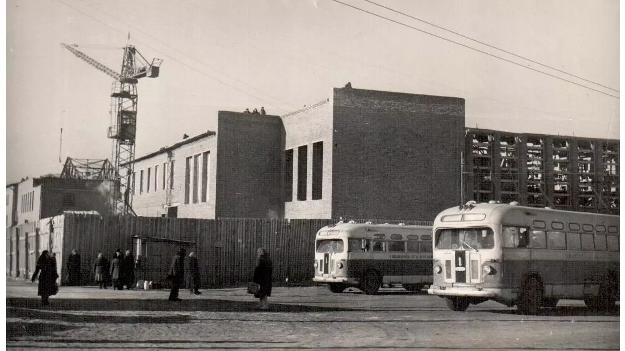 Новое здание театра в 1960-х