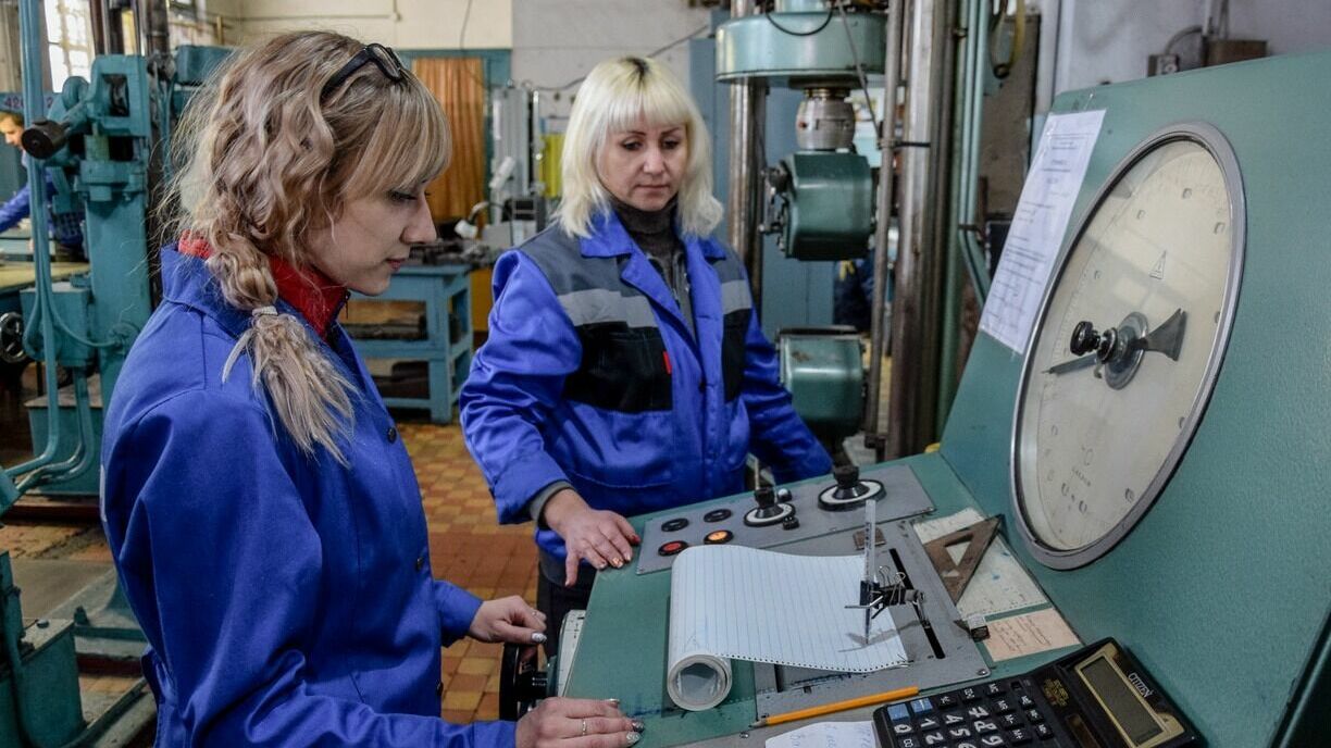 Оренбуржцы смогут побывать на заводах региона по экскурсионным маршрутам