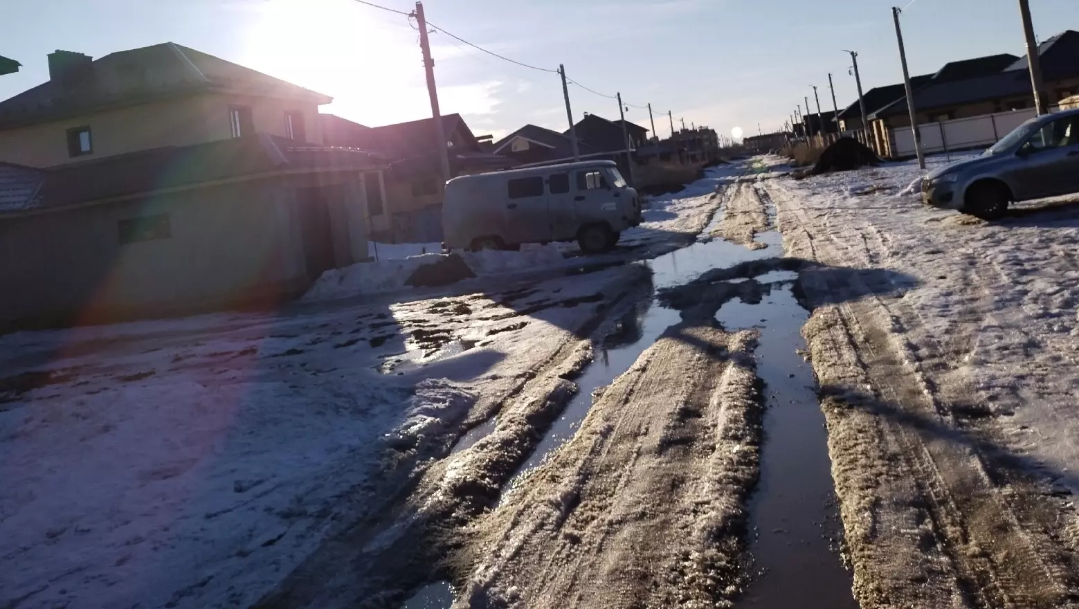 В Оренбуржье поселки годами стоят без дорог, транспорта и магазинов