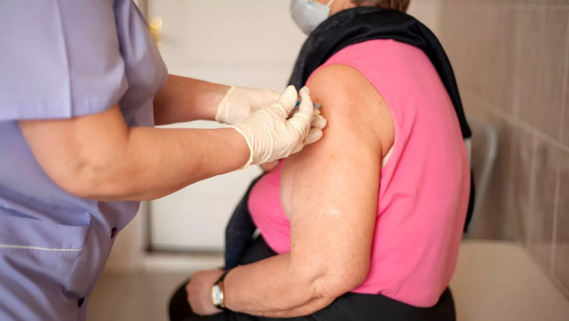 В Оренбуржье после паводка началась массовая вакцинация