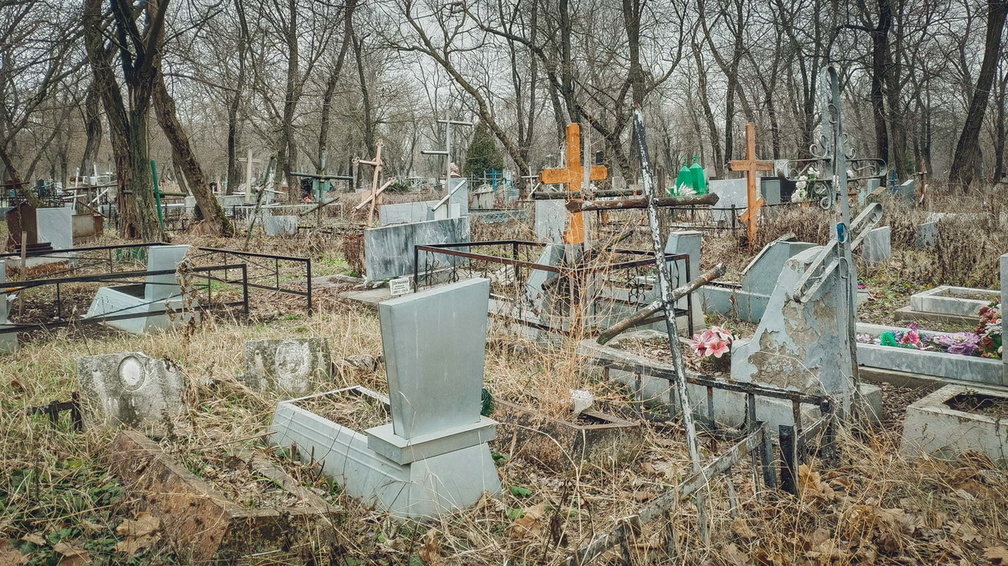 Оренбуржцам из-за коронавируса c 13 апреля запрещено посещать кладбища