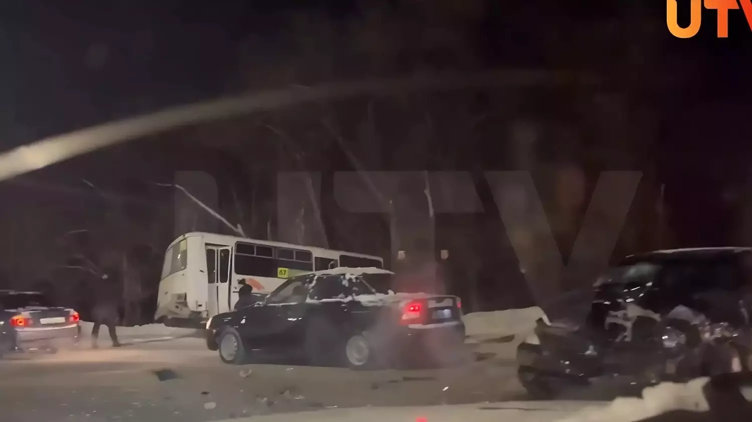 Кадр из видео очевидца массовой аварии в Оренбурге