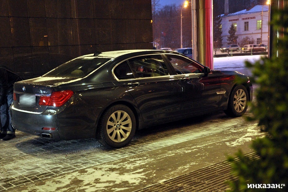Для оренбургских чиновников к Новому году закупят два дорогих авто