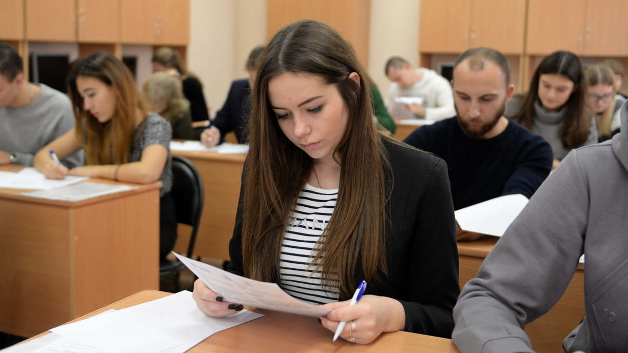 В Оренбуржье выпускники школ готовятся к итоговому сочинению