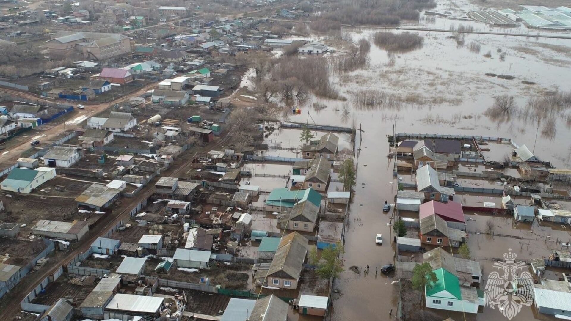 Какие районы затопило в оренбурге. Посёлок горный Оренбургская область. Горный (Оренбургский район). Река Каргалка в Оренбургской области. Затопило поселок.