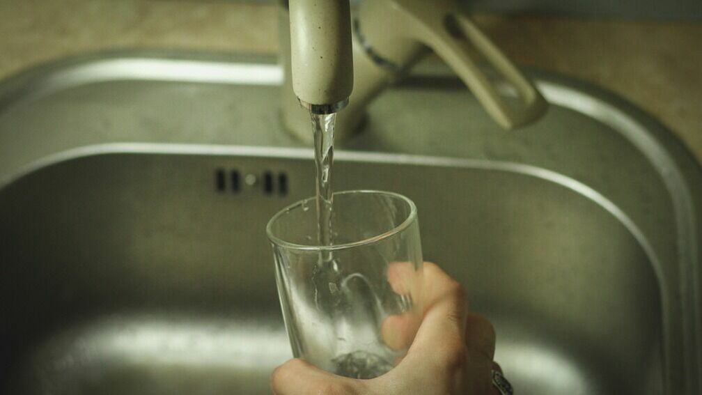 Из-за паводка качество питьевой воды резко ухудшилось в нескольких районах Оренбуржья