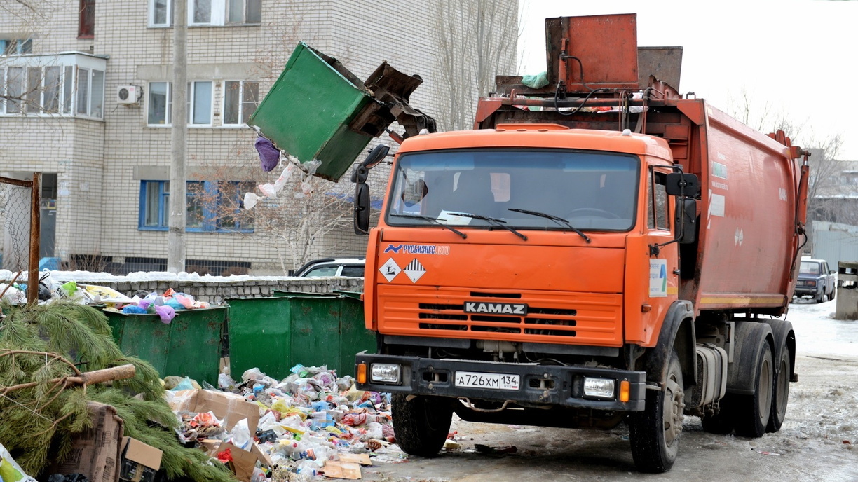 Прокуратура нашла нарушения в постановлении о накоплении и вывозе мусора в Оренбурге