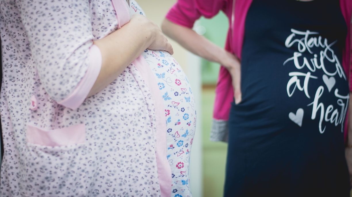 В Оренбурге врачи борются за жизнь 33-летней беременной женщины с коронавирусом