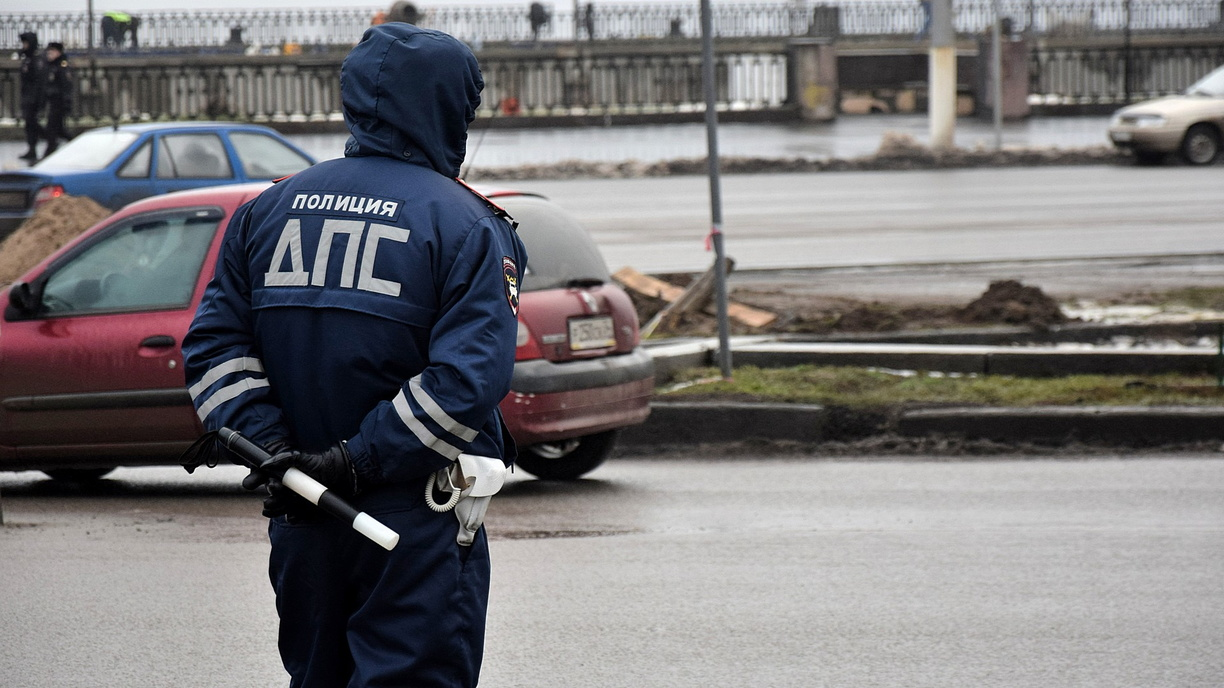 Грузоперевозчик в Оренбурге заплатил 500 000 рублей штрафа за взятку инспектору ГИБДД