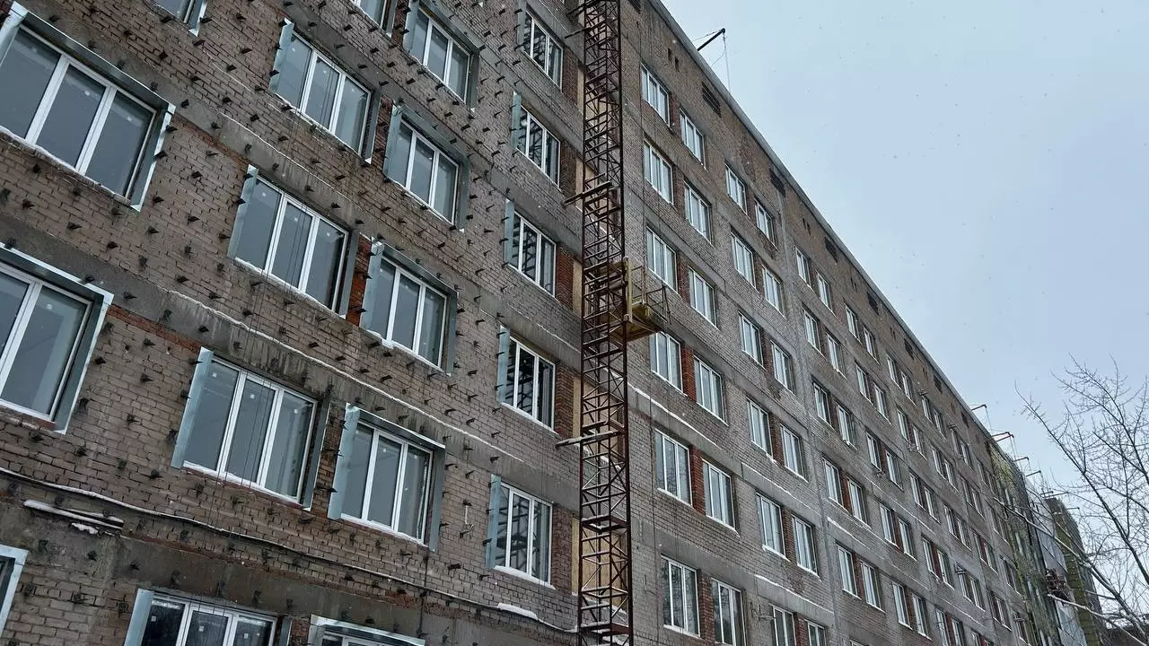 Оренбургская областная клиническая больница им. В. И. Войнова в процессе ремонта