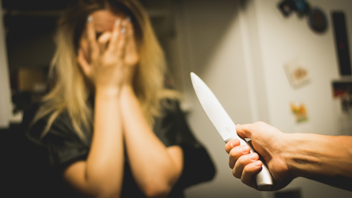 Девушка из Оренбуржья в Татарстане напала с ножом на подругу