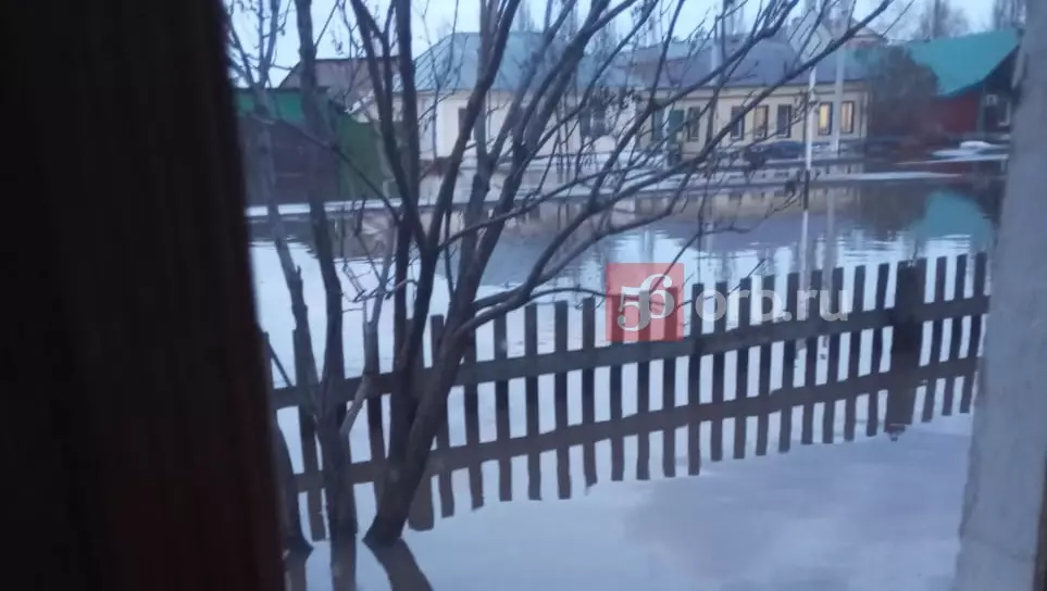 Село Тоцкое затопило талыми водами