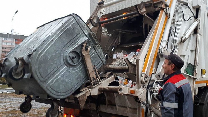 Денис Паслер пообещал решить мусорный вопрос в Оренбурге