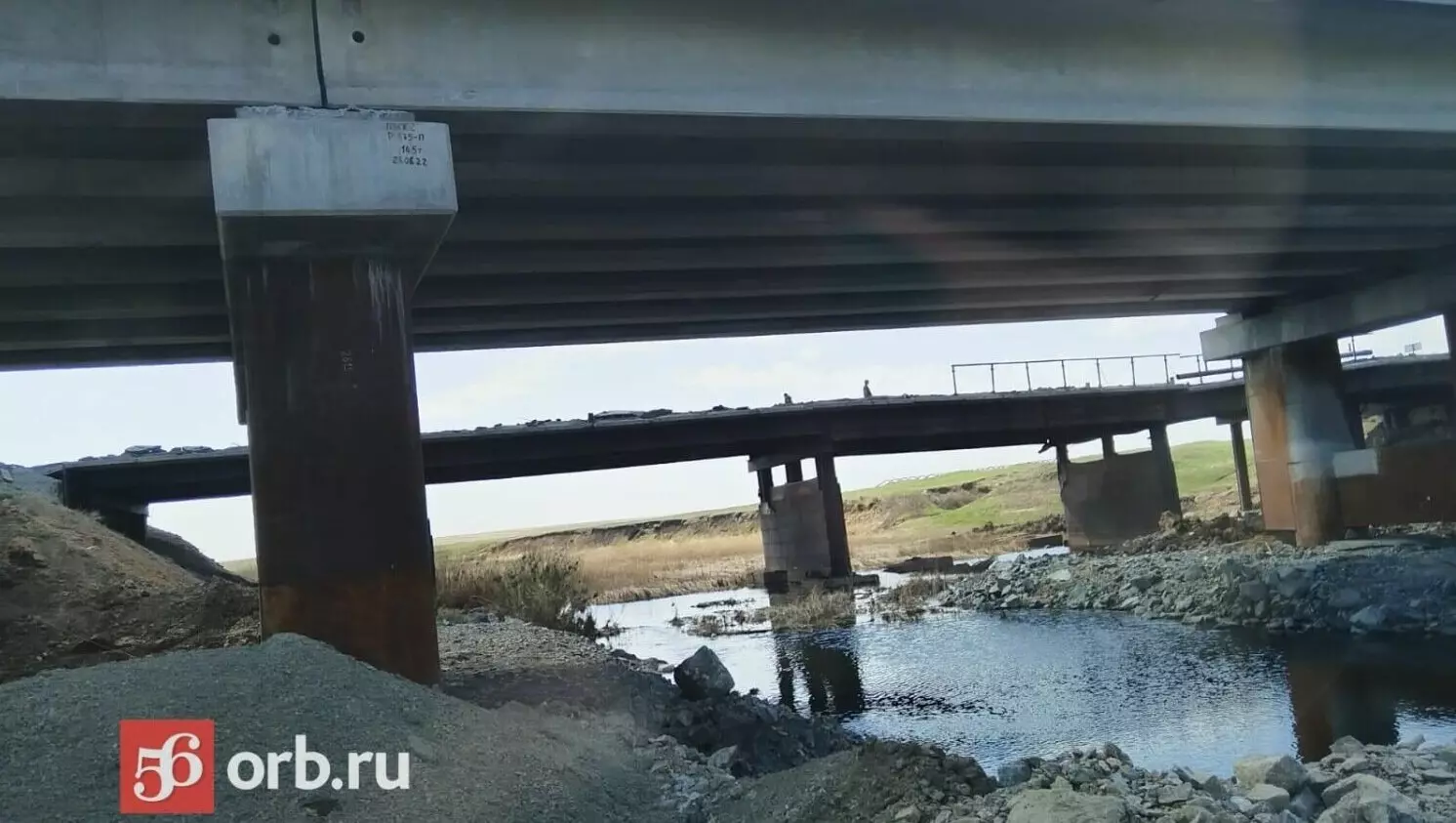Мост через реку Джуса, который пришлось экстренно ремонтировать этим летом