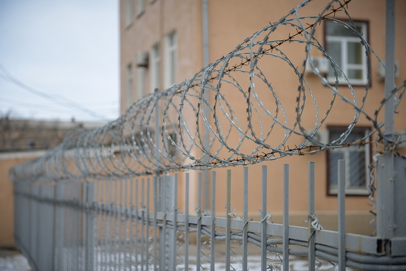 За разбойное нападение двоим оренбуржцам грозит по 10 лет тюрьмы