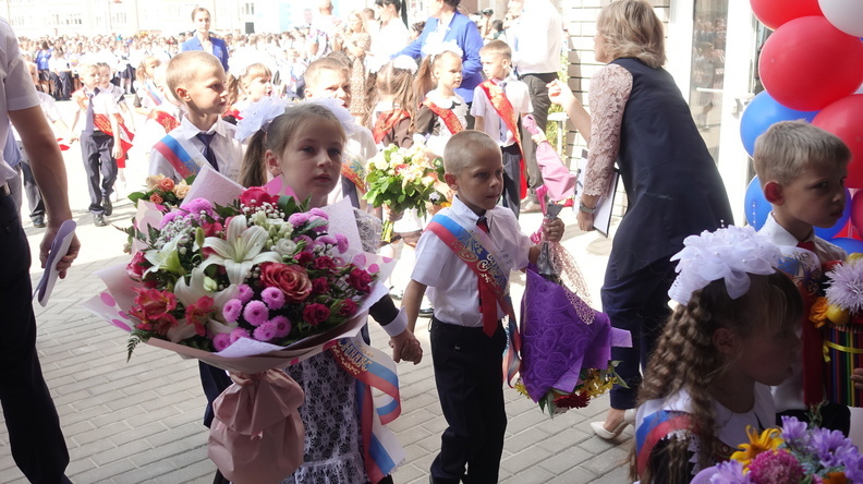 В Оренбуржье школьники и учителя 1 сентября встретят традиционно