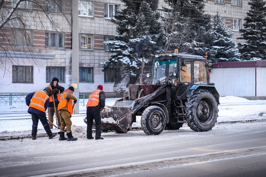 В Оренбурге могут перейти на противоледные реагенты и IoT-технологии при очистке улиц