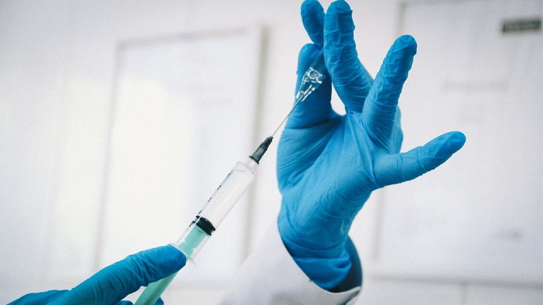 В Оренбуржье доставили более 500 тысяч доз вакцины от гриппа