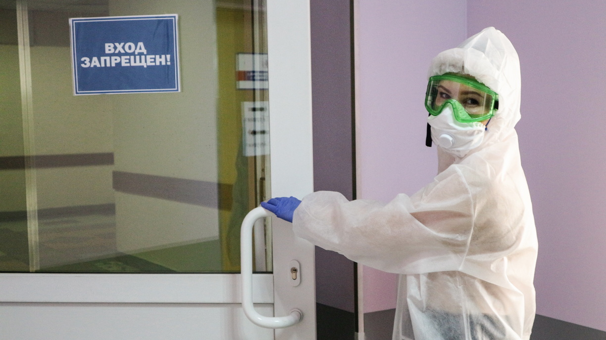 В Оренбурге поставили 8 первых вакцин от коронавирусной инфекции