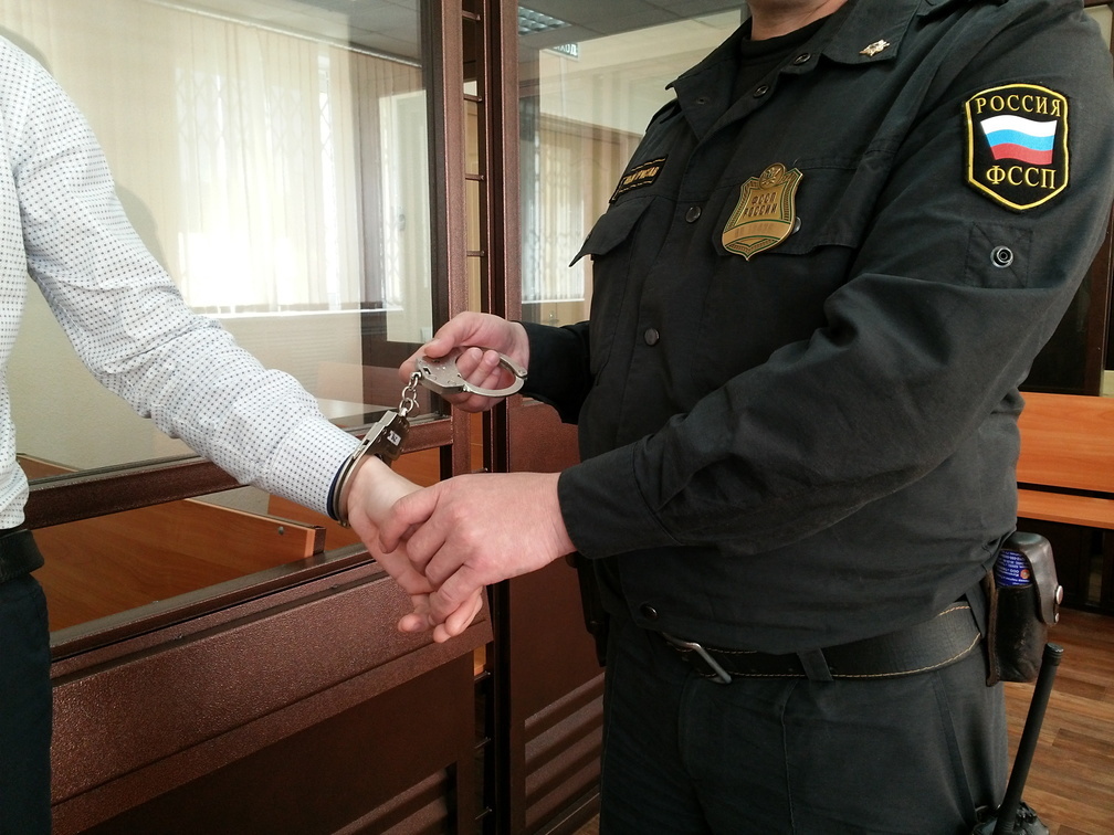 За хамство сотруднику полиции житель Адамовки проведет за решеткой 10 суток