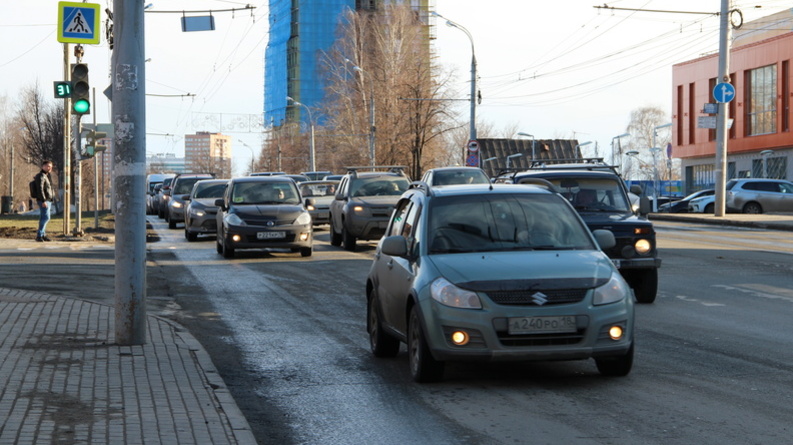 Транспортный налог в Оренбуржье могут уменьшить на 25%