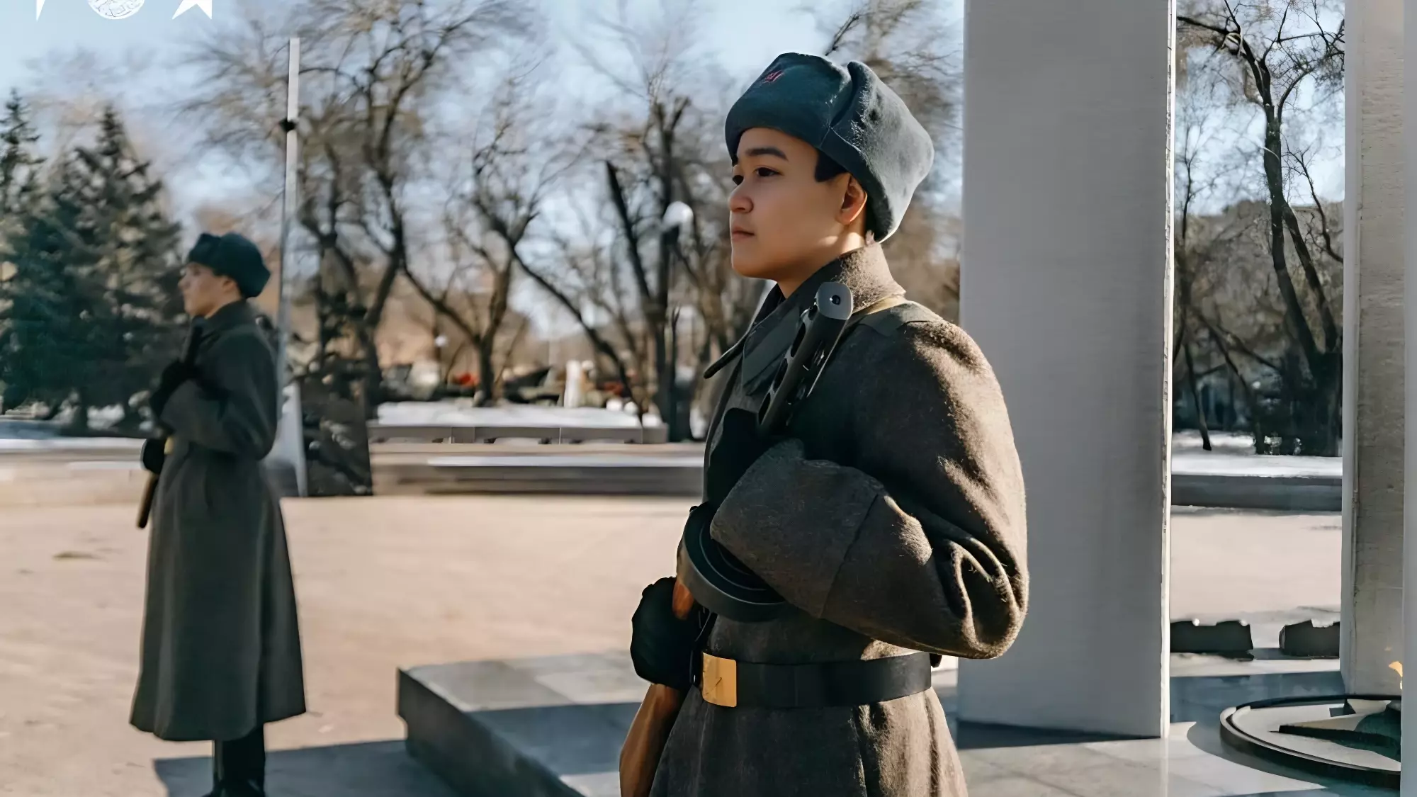 Ученики трех школ города будут стоять у Вечного огня в военной форме советского образца.