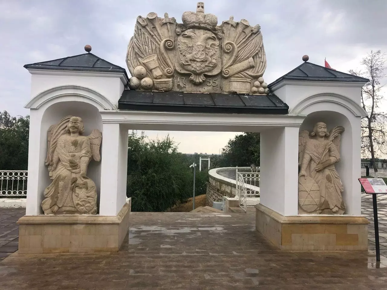Елизаветинские ворота в Оренбурге