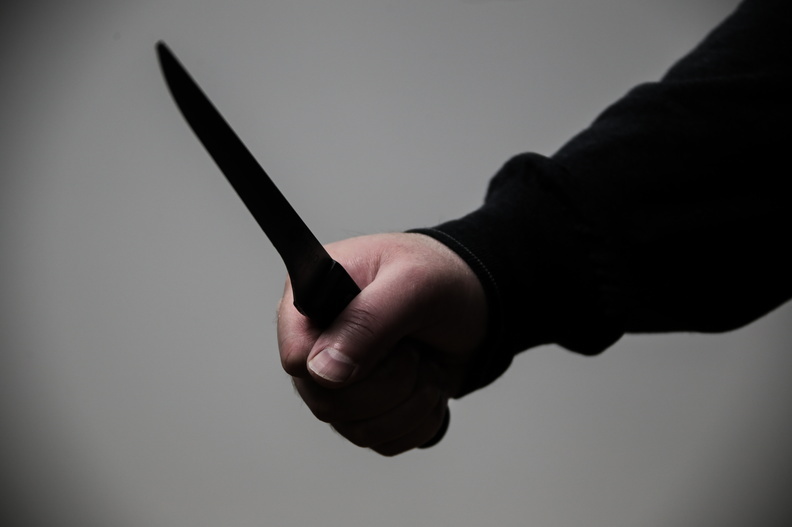 Оренбуржцу грозит до 15 лет за убийство соседа на поминках (18+)