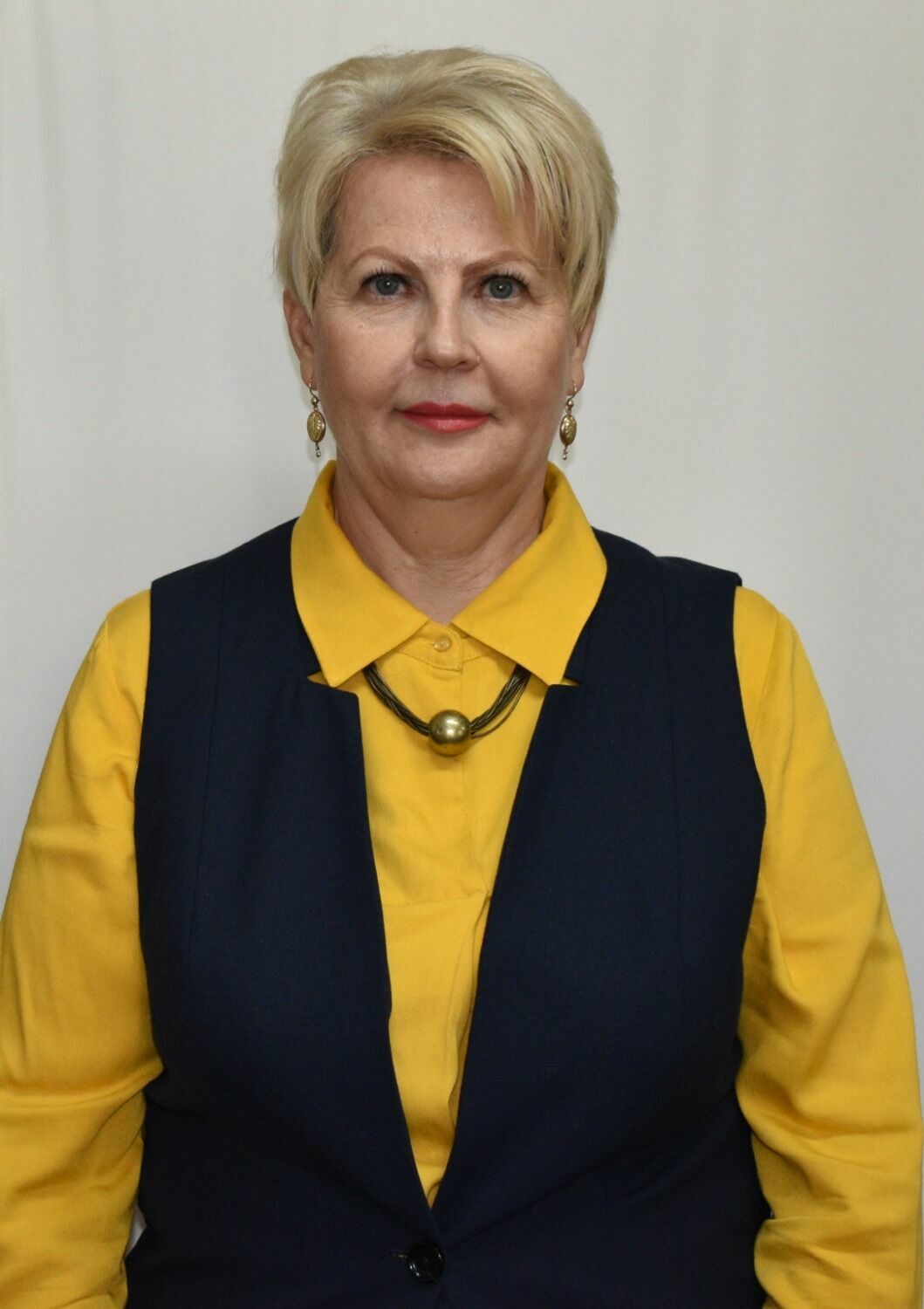 Лариса Попова 