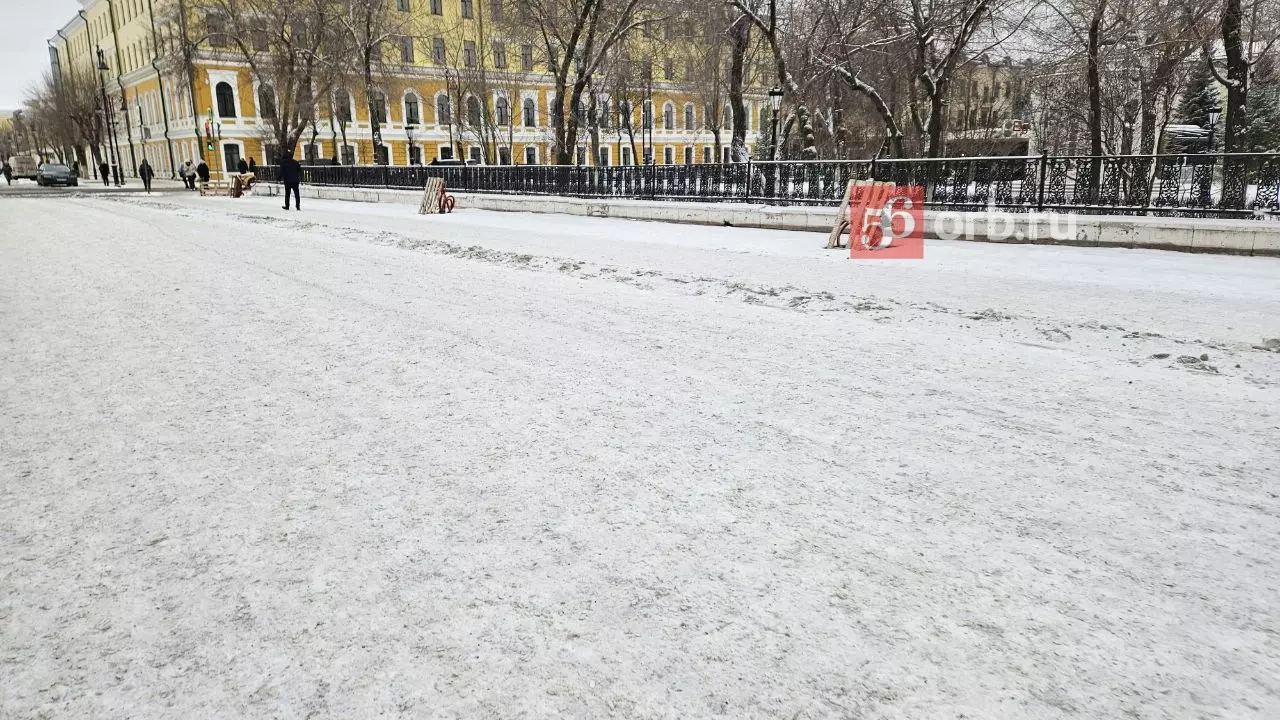 Снег на улице Советской