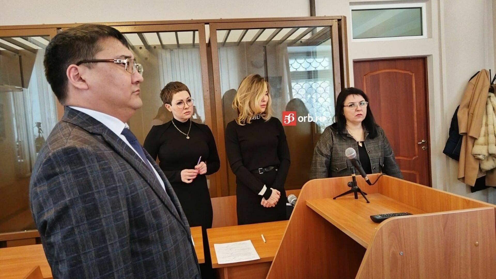 Наталья Ибрагимова слушает свои приговор