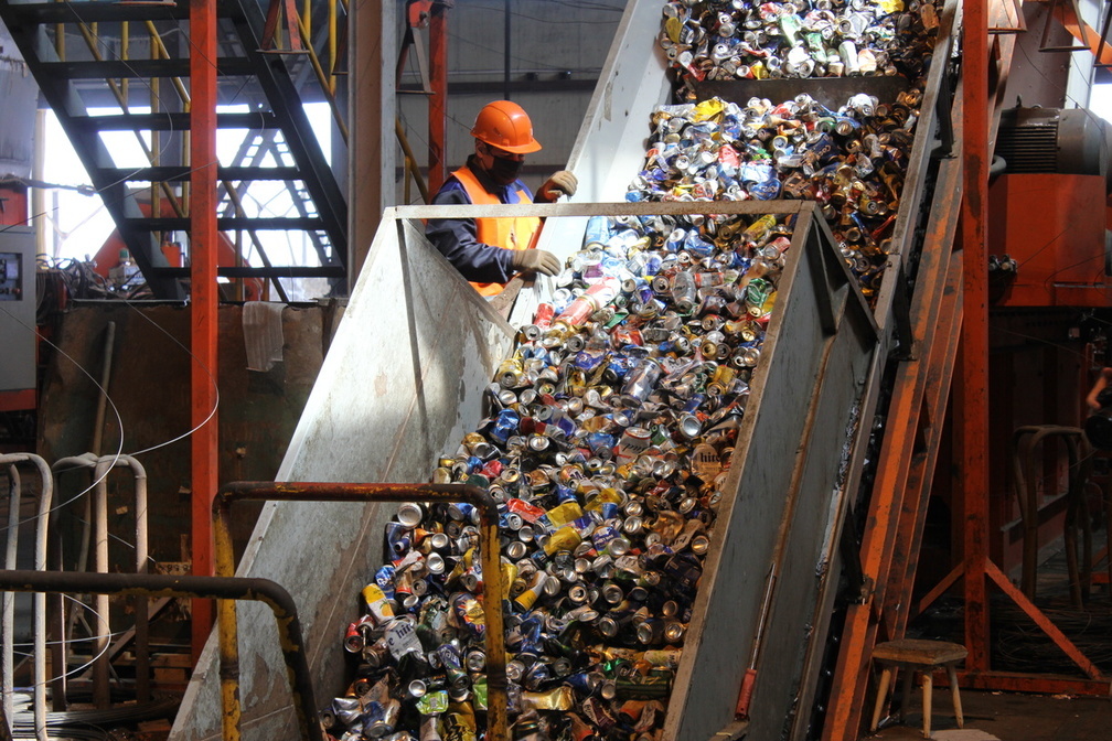 Денис Буцаев: к 2030 году объемы захоронения мусора на полигонах сократятся вдвое