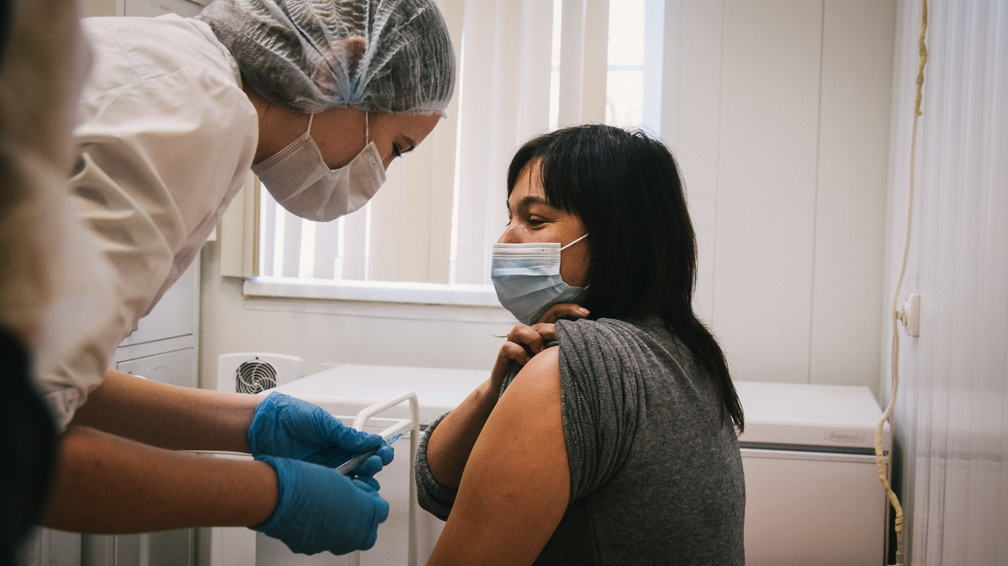 В Оренбурге развернут отдельный пункт вакцинации от COVID-19 для беременных