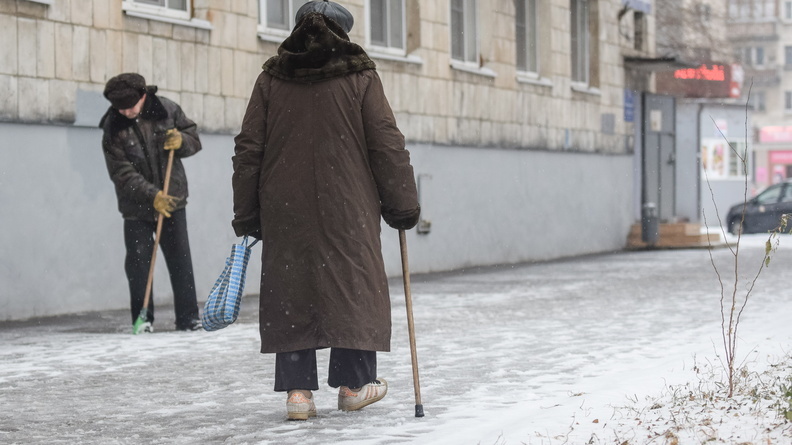 Оренбуржцам напомнили о самоизоляции для людей старше 65 лет