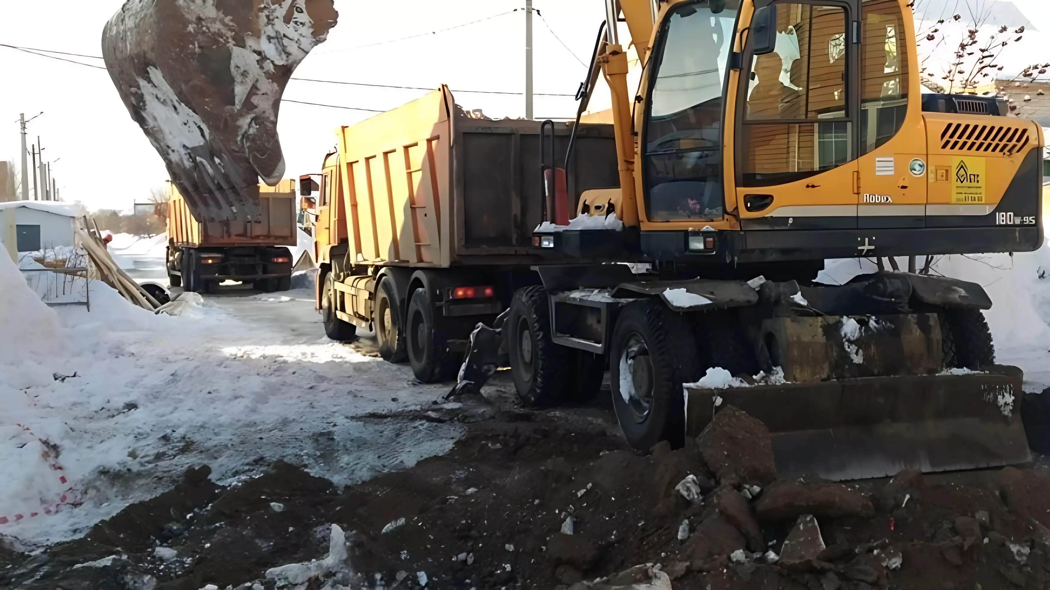 Росводоканал Оренбург реконструирует канализационный коллектор по ул. Котова