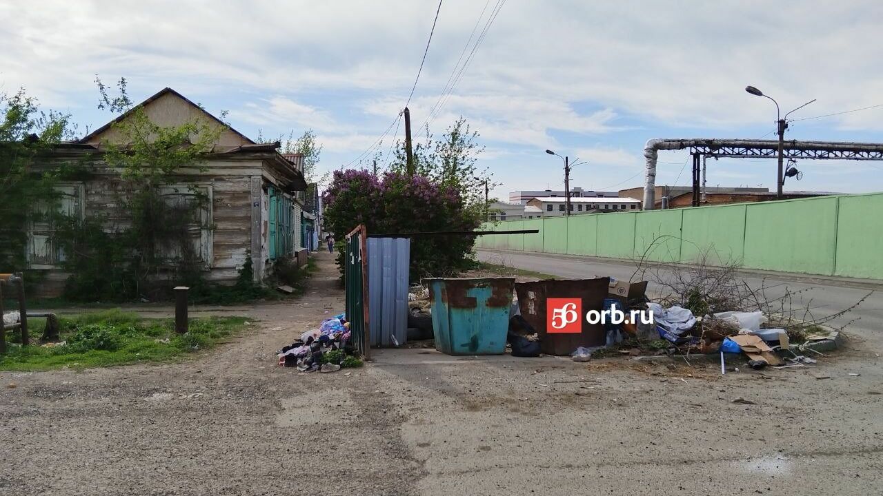Мусорка на улице Невельской/Островского