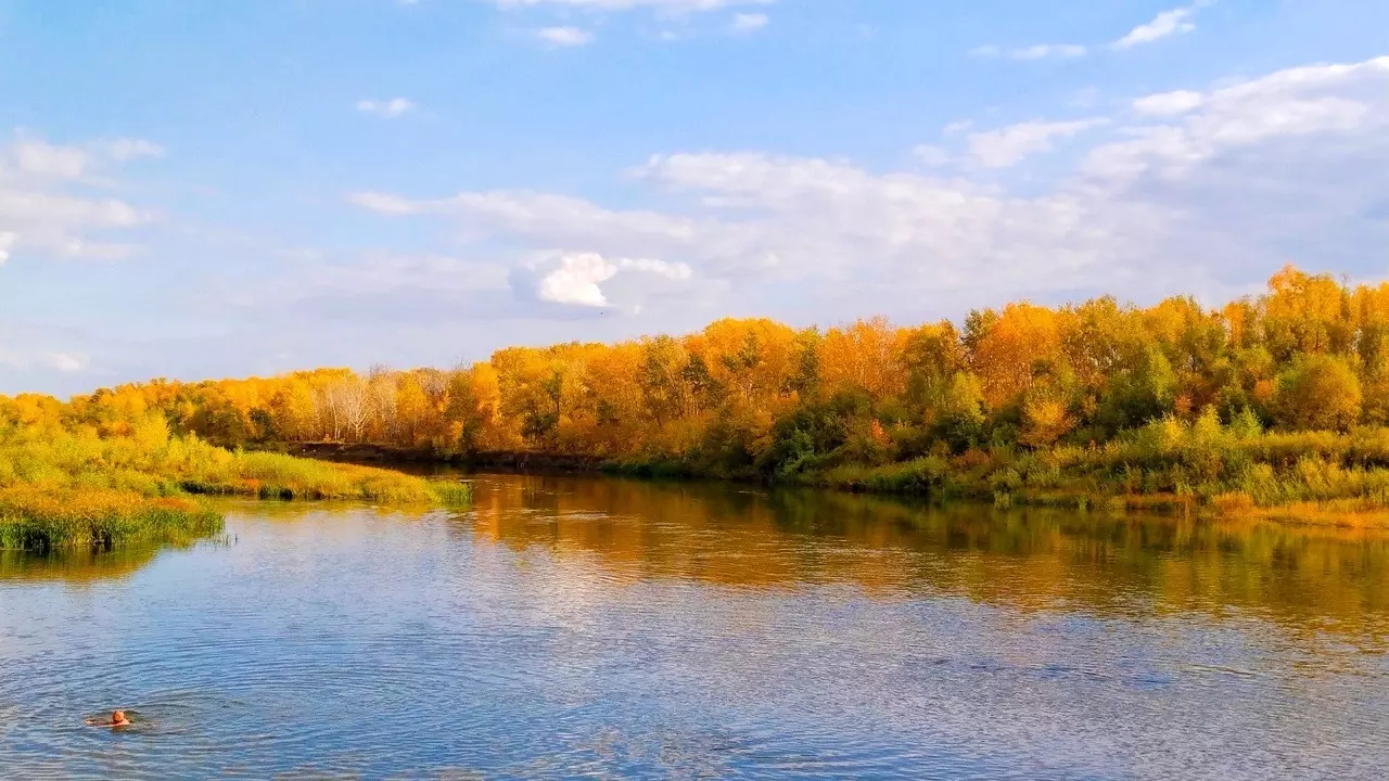 Река Урал осенью