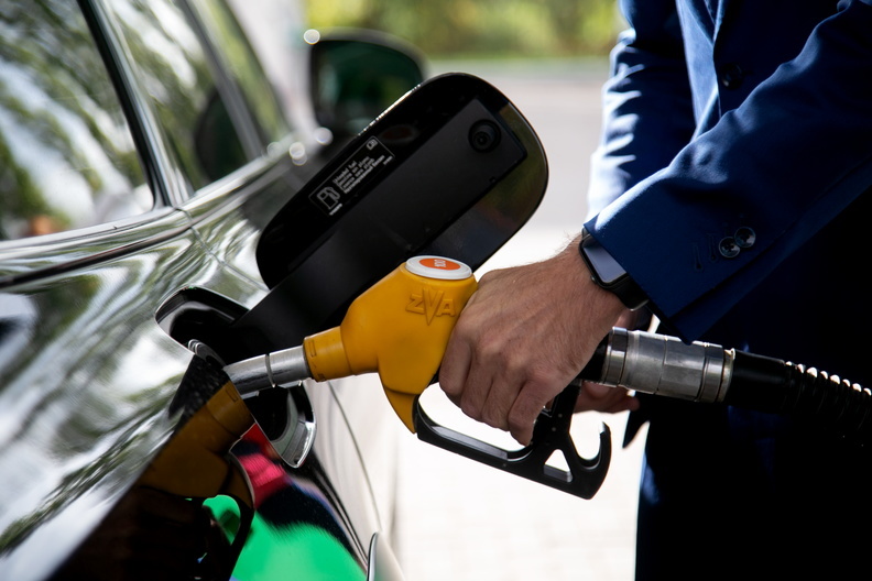 В Оренбурге вновь растут цены на бензин