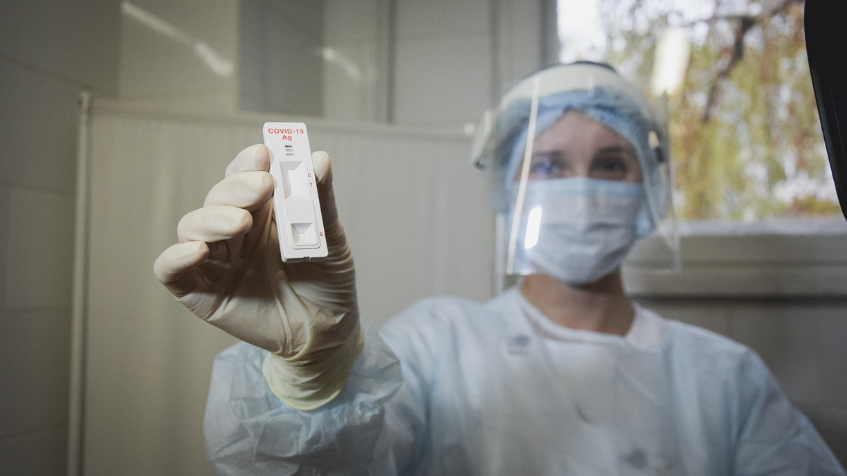 Еще 79 оренбуржцев заболели коронавирусом за последние сутки