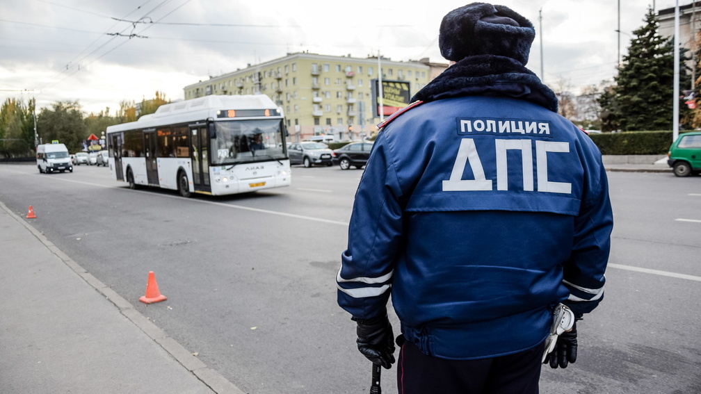 Водителя в Оренбуржье обвинили в даче взятки сотруднику ГИБДД
