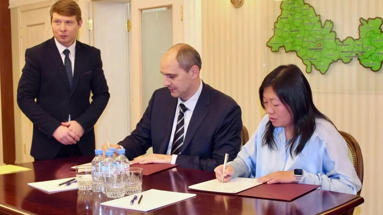 Губернатор Оренбуржья и директор «Вайлдберриз» подписали соглашение о сотрудничестве