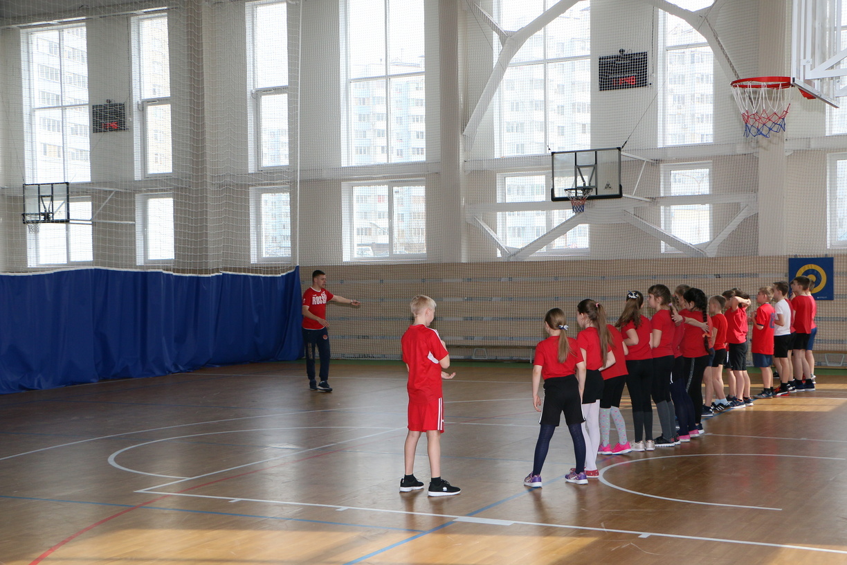 «Оренбургнефть» поддерживает районные школы в Оренбуржье