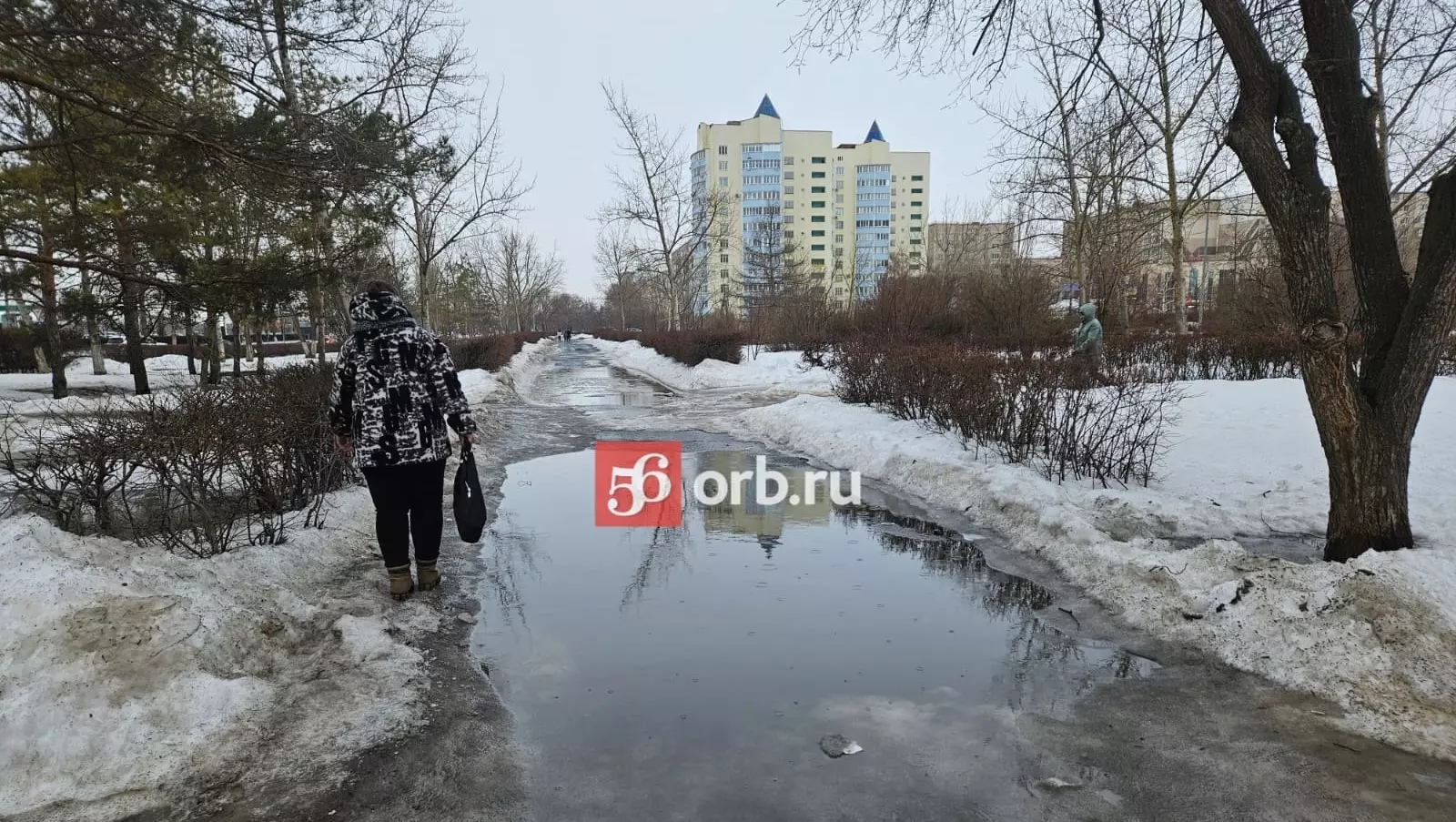 Многие улицы Оренбурга затопило